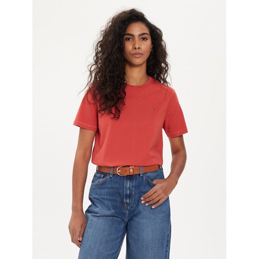 Tommy Hilfiger T-Shirt Modern WW0WW39848 Czerwony Regular Fit ze sklepu MODIVO w kategorii Bluzki damskie - zdjęcie 182764049