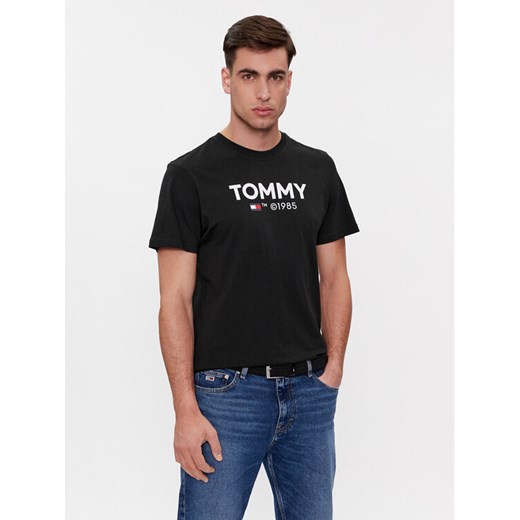 Tommy Jeans T-Shirt Essential DM0DM18264 Czarny Slim Fit ze sklepu MODIVO w kategorii T-shirty męskie - zdjęcie 182766498