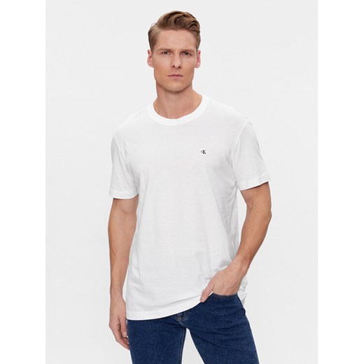 Calvin Klein Jeans T-Shirt J30J325268 Biały Regular Fit ze sklepu MODIVO w kategorii T-shirty męskie - zdjęcie 182766959