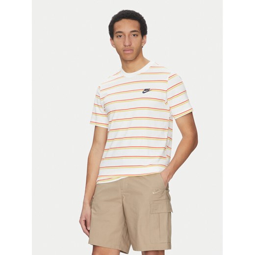 Nike T-Shirt DZ2985 Biały Regular Fit ze sklepu MODIVO w kategorii T-shirty męskie - zdjęcie 182767275