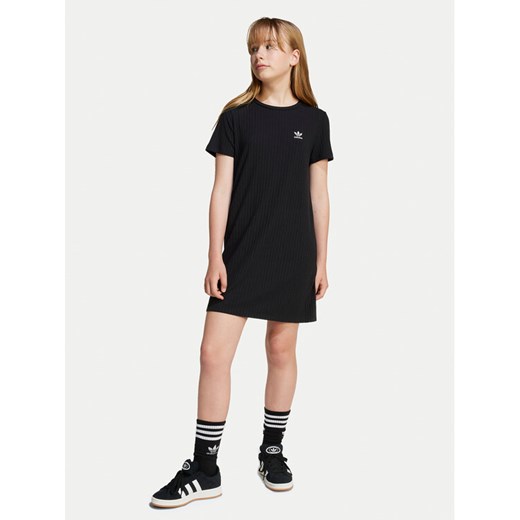 adidas Sukienka codzienna Ribbed JC8429 Czarny Regular Fit ze sklepu MODIVO w kategorii Sukienki dziewczęce - zdjęcie 183551396