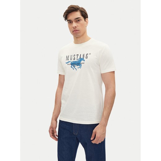 Mustang T-Shirt Austin 1016484 Biały Regular Fit ze sklepu MODIVO w kategorii T-shirty męskie - zdjęcie 183551557