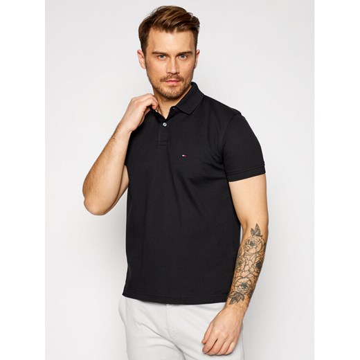 Tommy Hilfiger Polo 1985 MW0MW17770 Czarny Regular Fit ze sklepu MODIVO w kategorii T-shirty męskie - zdjęcie 183562306