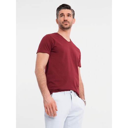 Bawełniana klasyczna męska koszulka z dekoltem w serek BASIC – bordowa V10 OM-TSBS-0237 ze sklepu ombre w kategorii T-shirty męskie - zdjęcie 183575105