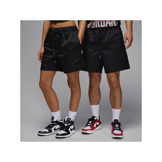 Męskie spodenki z tkaniny Jordan Essentials 13 cm - Czerń ze sklepu Nike poland w kategorii Spodenki męskie - zdjęcie 183585198