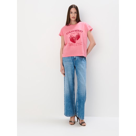 Mohito - T-shirt z owocowym nadrukiem - różowy ze sklepu Mohito w kategorii Bluzki damskie - zdjęcie 183595235
