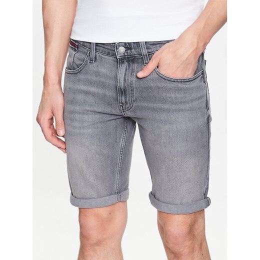 Tommy Jeans Szorty jeansowe Ronnie DM0DM16349 Szary Relaxed Fit ze sklepu MODIVO w kategorii Spodenki męskie - zdjęcie 183612447