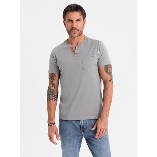 Męski t-shirt z dekoltem na guziki i zamszowym wykończeniem – szary V3 OM-TSCT-0206 ze sklepu ombre w kategorii T-shirty męskie - zdjęcie 183616386
