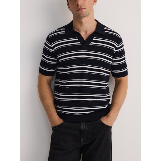 Reserved - Strukturalne polo regular fit - granatowy ze sklepu Reserved w kategorii T-shirty męskie - zdjęcie 183616938