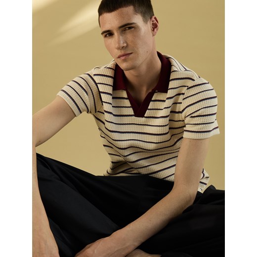 Reserved - Strukturalne polo regular fit - bordowy ze sklepu Reserved w kategorii T-shirty męskie - zdjęcie 183617135