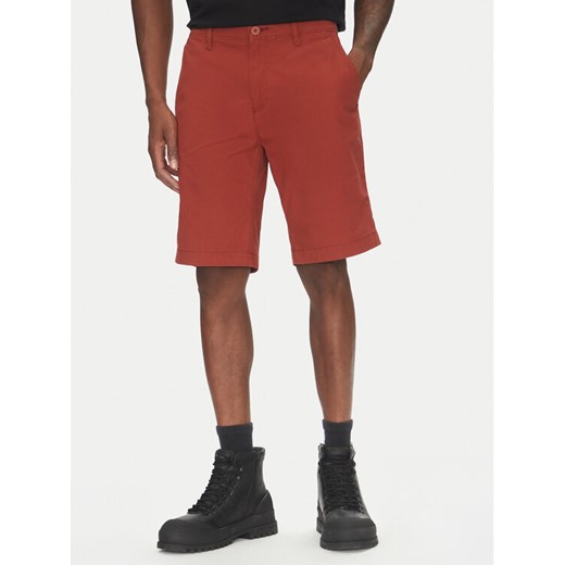 Timberland Szorty materiałowe TB0A5U2K Czerwony Regular Fit ze sklepu MODIVO w kategorii Spodenki męskie - zdjęcie 183620328