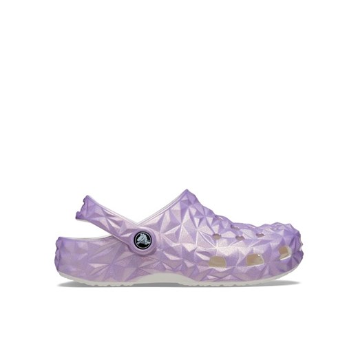 Crocs Klapki Classic Iridescent Geo Clog 209841 Fioletowy ze sklepu MODIVO w kategorii Klapki damskie - zdjęcie 183631625