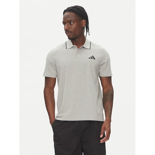 adidas Polo Essentials Small Logo JE9022 Szary Regular Fit ze sklepu MODIVO w kategorii T-shirty męskie - zdjęcie 183631639