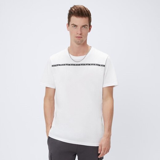 umbro t-shirt ess stripe ul125tsm07002 ze sklepu 50style.pl w kategorii T-shirty męskie - zdjęcie 183647949