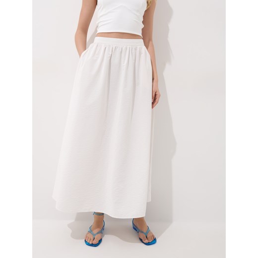 Biała spódnica Mohito midi casual 