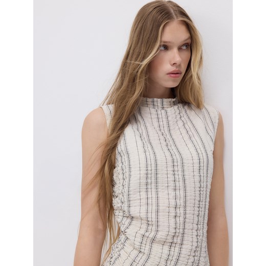 Reserved - Asymetryczny top z wiskozą - beżowy Reserved M Reserved