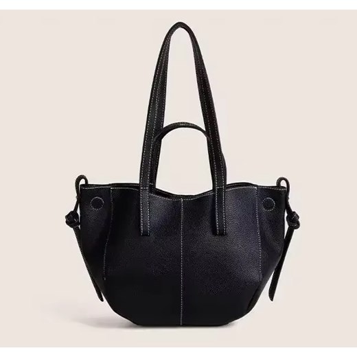 Skórzana mała torba shopper - Czarny ze sklepu Intimica.pl w kategorii Torby Shopper bag - zdjęcie 183677396