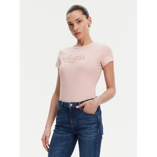 Guess T-Shirt W5GI47 KA0Q1 Różowy Slim Fit ze sklepu MODIVO w kategorii Bluzki damskie - zdjęcie 183679168