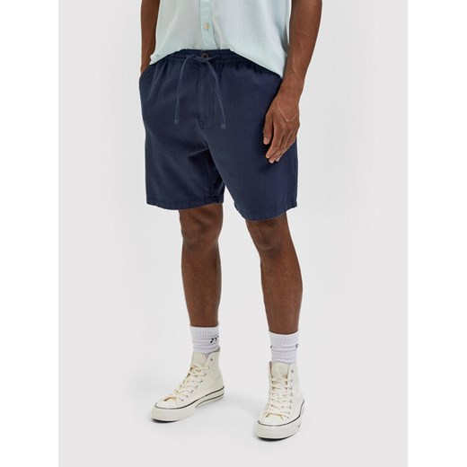 Selected Homme Szorty materiałowe Newton 16083582 Granatowy Comfortable Fit ze sklepu MODIVO w kategorii Spodenki męskie - zdjęcie 183689067