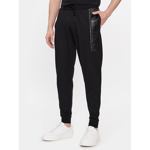Boss Spodnie dresowe Authentic 50510628 Czarny Regular Fit ze sklepu MODIVO w kategorii Spodnie męskie - zdjęcie 183689099