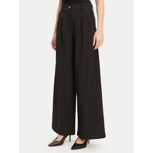 Guess Spodnie palazzo W5GB02 WH9Y2 Czarny Wide Leg ze sklepu MODIVO w kategorii Spodnie damskie - zdjęcie 183689158