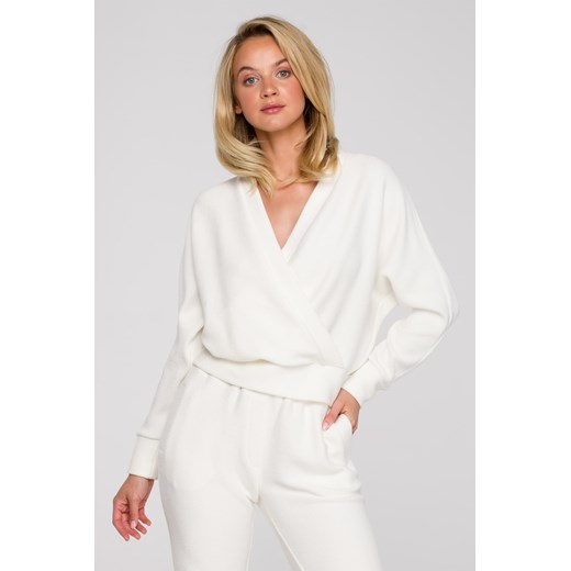 Bluza z kopertowym dekoltem - kremowa ze sklepu Cudmoda w kategorii Bluzy damskie - zdjęcie 183696636