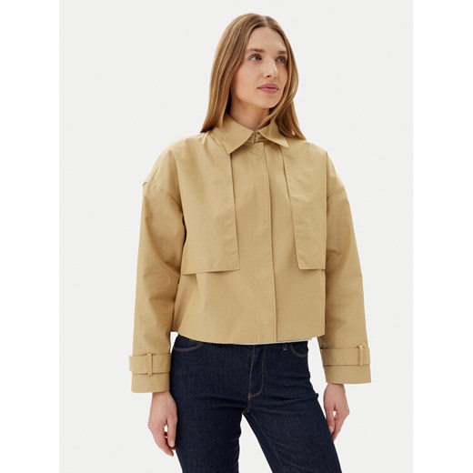 Calvin Klein Kurtka przejściowa K20K208379 Beżowy Relaxed Fit ze sklepu MODIVO w kategorii Kurtki damskie - zdjęcie 183701057