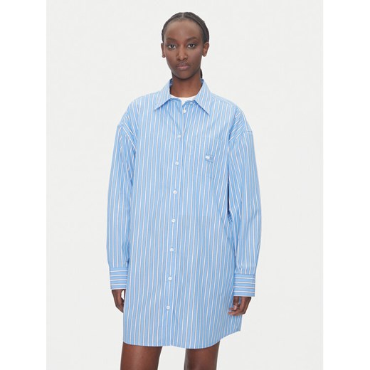Tommy Jeans Sukienka koszulowa DW0DW21122 Niebieski Relaxed Fit ze sklepu MODIVO w kategorii Sukienki - zdjęcie 183706666