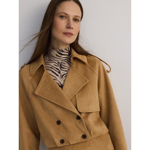 Reserved - Krótki dwurzędowy trencz - kremowy Reserved M okazyjna cena Reserved