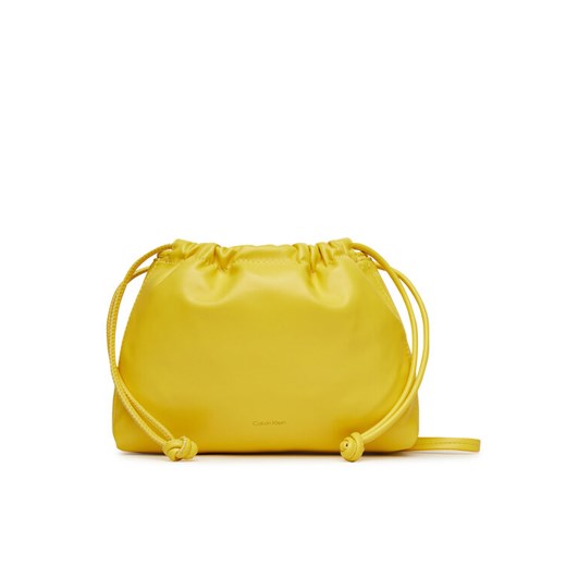Torebka Calvin Klein Jeans Drawstring Crossbody26 LV04K3060G Żółty ze sklepu eobuwie.pl w kategorii Torebki worki - zdjęcie 183723999
