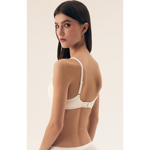 Esotiq biustonosz usztywniany Bloovii Lacteem 43111-01X, Kolor kremowy, Rozmiar 65D, BLOOVII ze sklepu Intymna w kategorii Biustonosze - zdjęcie 183750399