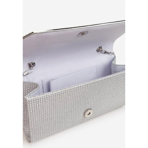 Srebrna Brokatowa Torebka Kopertówka z Łańcuszkiem i Ozdobną Klapą Eilikka Renee uniwersalny wyprzedaż renee.pl