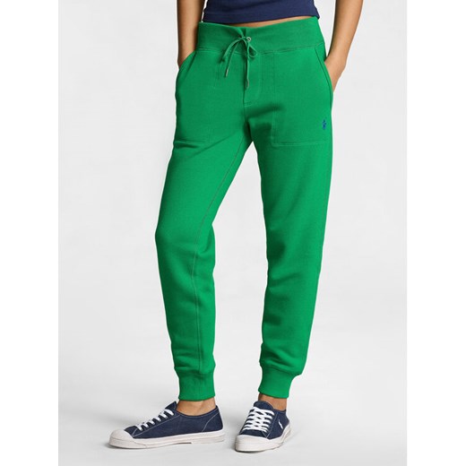 Polo Ralph Lauren Spodnie dresowe Mari 211839386031 Zielony Relaxed Fit ze sklepu MODIVO w kategorii Spodnie damskie - zdjęcie 183782516