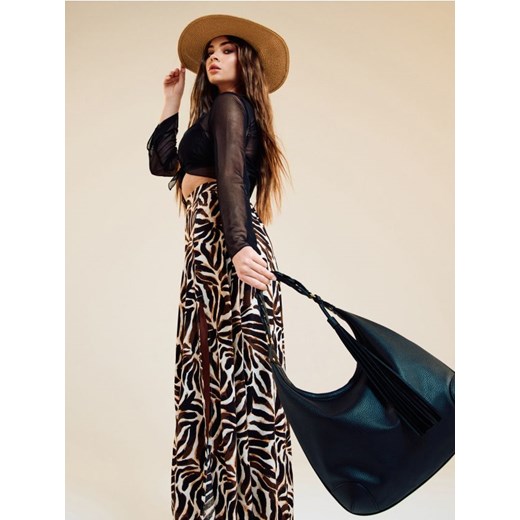 Sinsay - Torebka hobo na ramię z dekoracyjnym chwostem - czarny ze sklepu Sinsay w kategorii Torby Shopper bag - zdjęcie 183802879