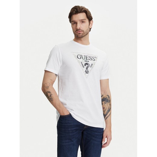 Guess T-Shirt M5YI15 I3Z14 Biały Regular Fit ze sklepu MODIVO w kategorii T-shirty męskie - zdjęcie 183813169