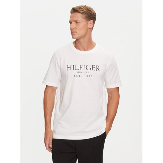 Tommy Hilfiger T-Shirt MW0MW36499 Biały Regular Fit ze sklepu MODIVO w kategorii T-shirty męskie - zdjęcie 183814005