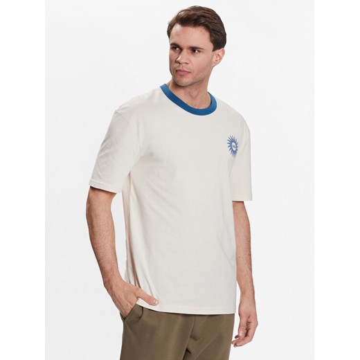Outhorn T-Shirt TTSHM459 Écru Regular Fit ze sklepu MODIVO w kategorii T-shirty męskie - zdjęcie 183814456