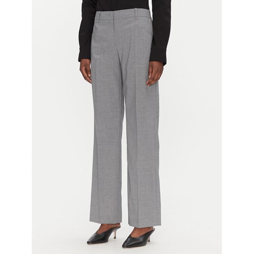 BOSS Spodnie materiałowe Tilda9 50542004 Szary Relaxed Fit ze sklepu MODIVO w kategorii Spodnie damskie - zdjęcie 183814596