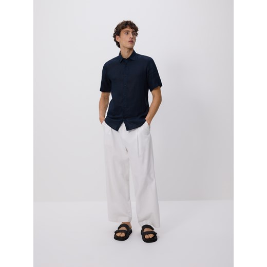Reserved - Lniana koszula slim fit - granatowy ze sklepu Reserved w kategorii Koszule męskie - zdjęcie 183836498