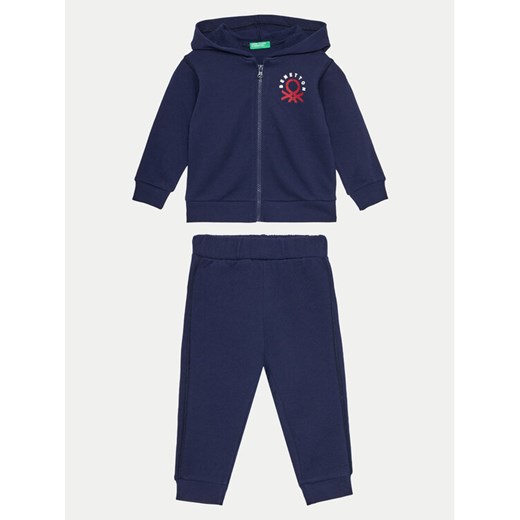 United Colors Of Benetton Dres 3J68GK00L Granatowy Regular Fit ze sklepu MODIVO w kategorii Dresy chłopięce - zdjęcie 183851685