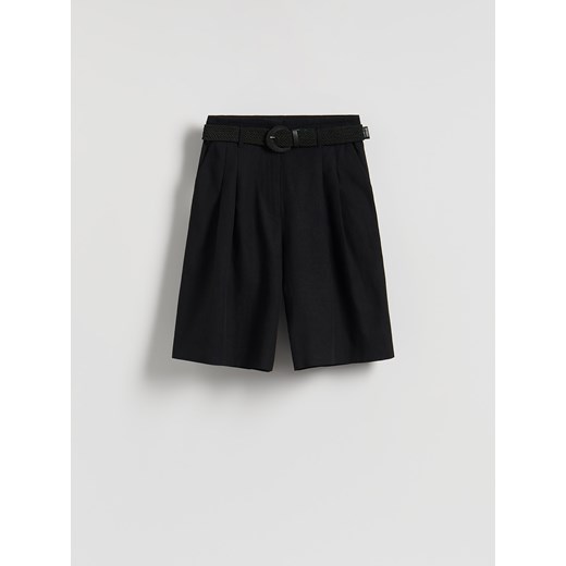 Reserved - Bermudy z paskiem - czarny Reserved XS Reserved