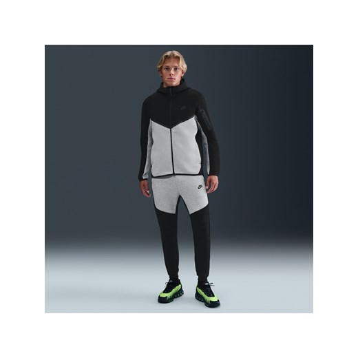 Męskie dzianinowe joggery Nike Tech - Czerń ze sklepu Nike poland w kategorii Spodnie męskie - zdjęcie 183871429