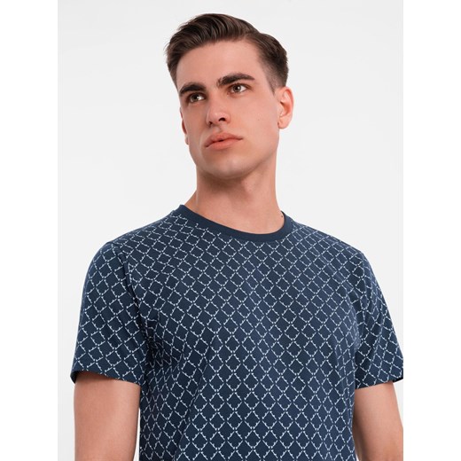Męska koszulka dzianinowa z nadrukiem full print – granatowa V1 OM-TSFP-0250 ze sklepu ombre w kategorii T-shirty męskie - zdjęcie 183875876