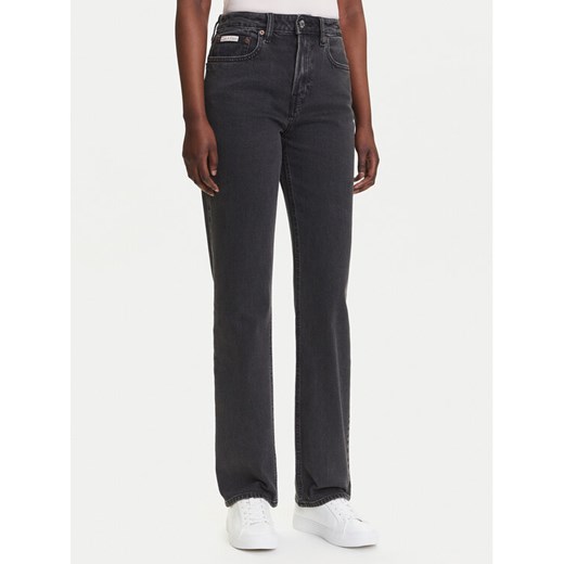 Calvin Klein Jeans Jeansy LV047B909G Czarny Straight Fit ze sklepu MODIVO w kategorii Jeansy damskie - zdjęcie 183885435