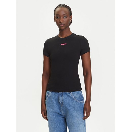 Tommy Jeans T-Shirt Script Label DW0DW21402 Czarny Slim Fit ze sklepu MODIVO w kategorii Bluzki damskie - zdjęcie 183885527
