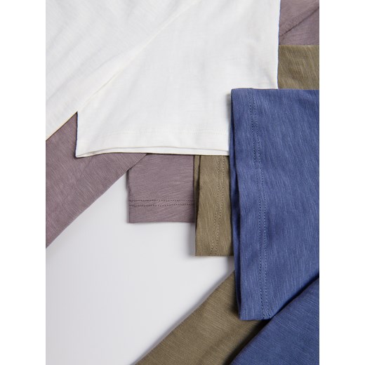 T-shirt męski Reserved z krótkimi rękawami 