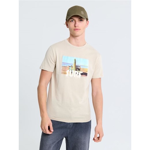 Sinsay - Koszulka z nadrukiem - beżowy ze sklepu Sinsay w kategorii T-shirty męskie - zdjęcie 183897758