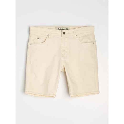 Beżowe spodenki męskie Sinsay 