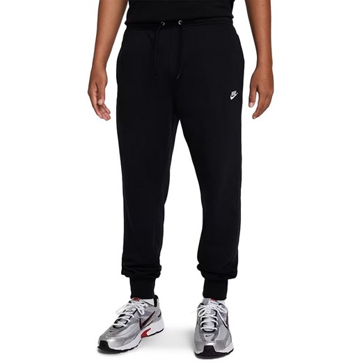 Spodnie męskie Nike Sportswear Club FN3801-010 - czarne ze sklepu streetstyle24.pl w kategorii Spodnie męskie - zdjęcie 183919435