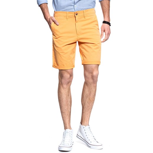 SPODENKI MĘSKIE WRANGLER CHINO SHORT AMBER YELLOW W14AMM15V 112126567 Wrangler W29 promocyjna cena YouNeedit.pl